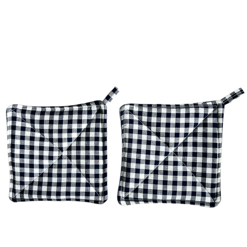 Hand Crafted Navy Blue and White Gingham Checkered Pot Holders Hot Mat Trivet